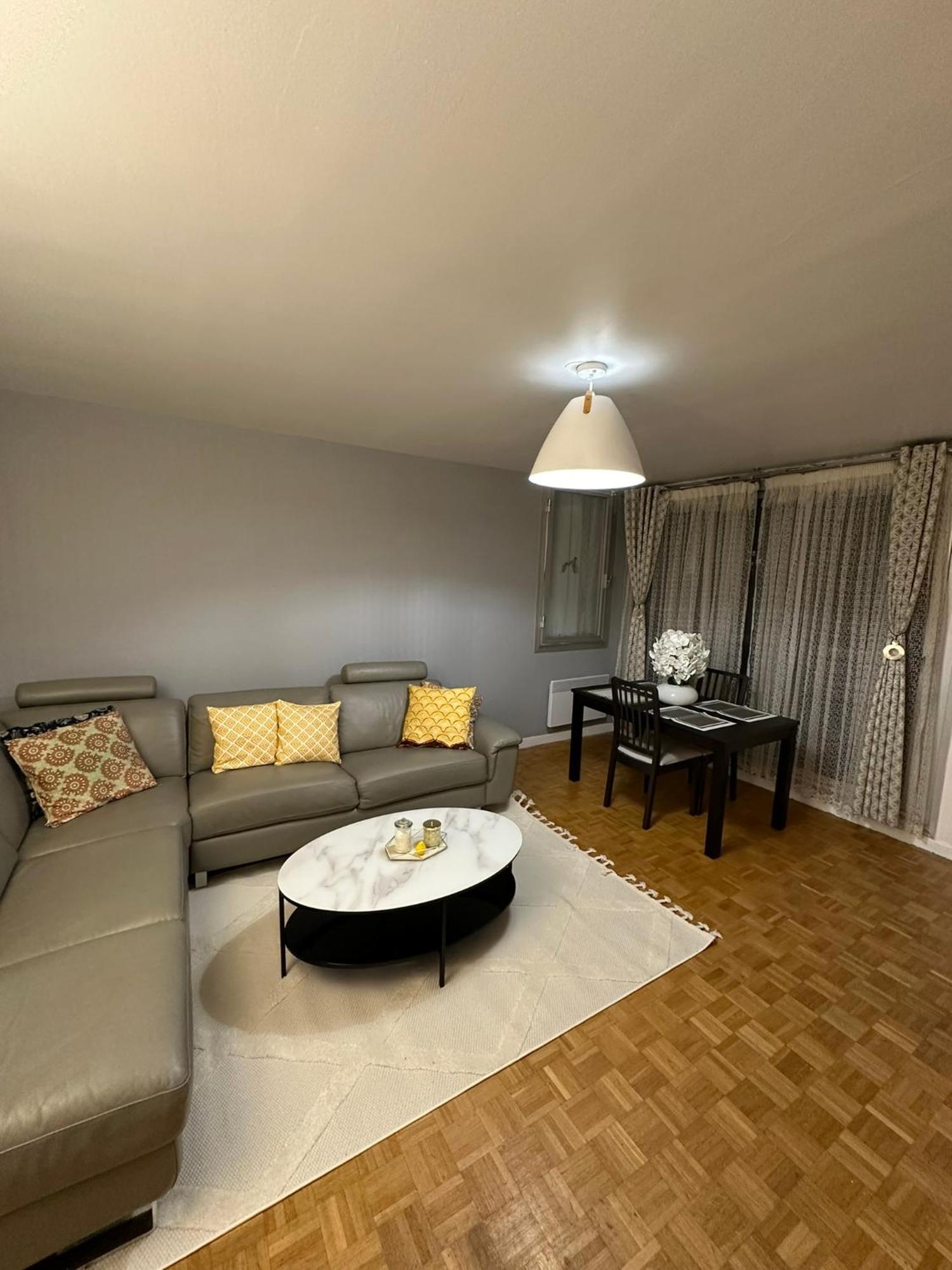 Appartement En Residence- Кліші Екстер'єр фото